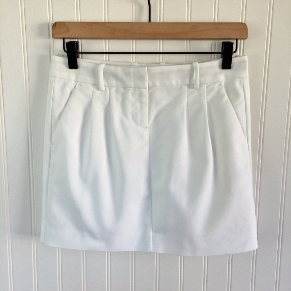 Old Navy white mini skirt